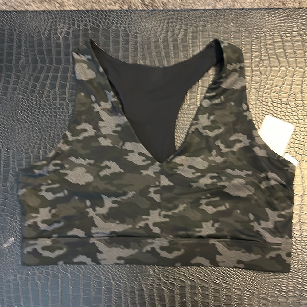 Fabletics Sports Bra - Picture 1 of 4